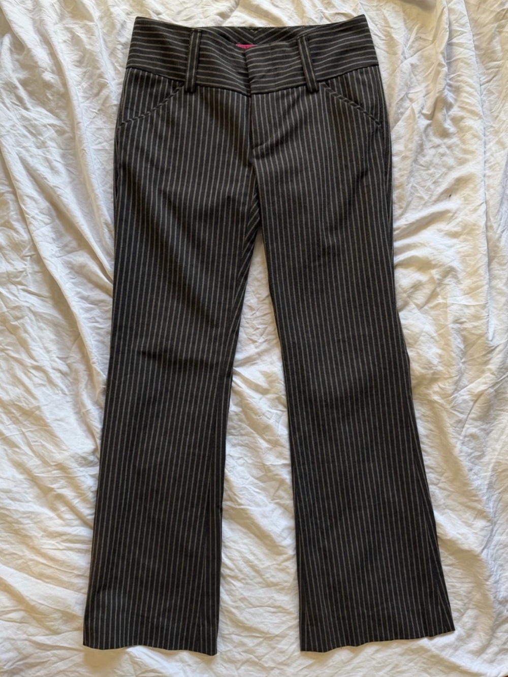 🤎Vintage // Alice + Olivia Pinstripe Low Rise Flare Pants🤎